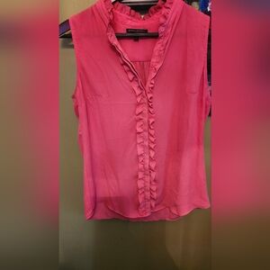 Banana Republic Pink Ruffled‎ Button-Up Sleeveless Blouse. Womens Small